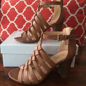 Tan strappy sandals